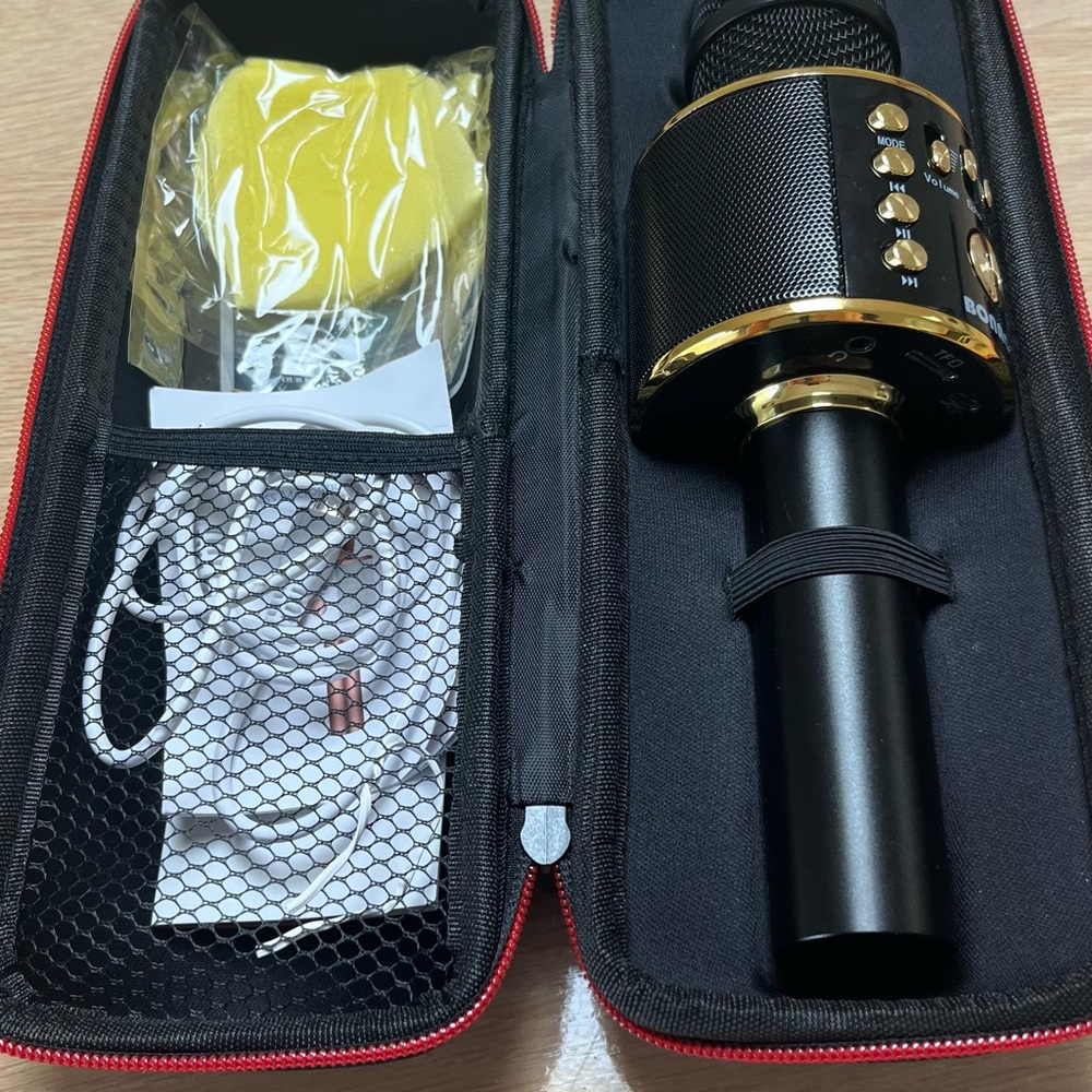 Bonaok Wireless Bluetooth michorphone speaker